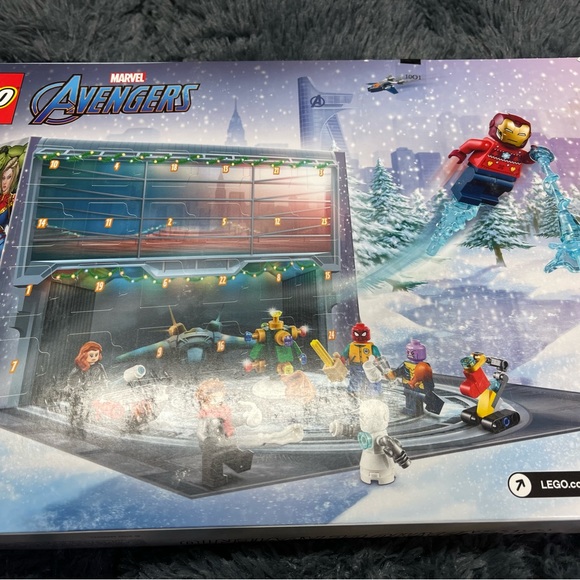 Legos Marvel Avengers Advent Calendar - Picture 2 of 2